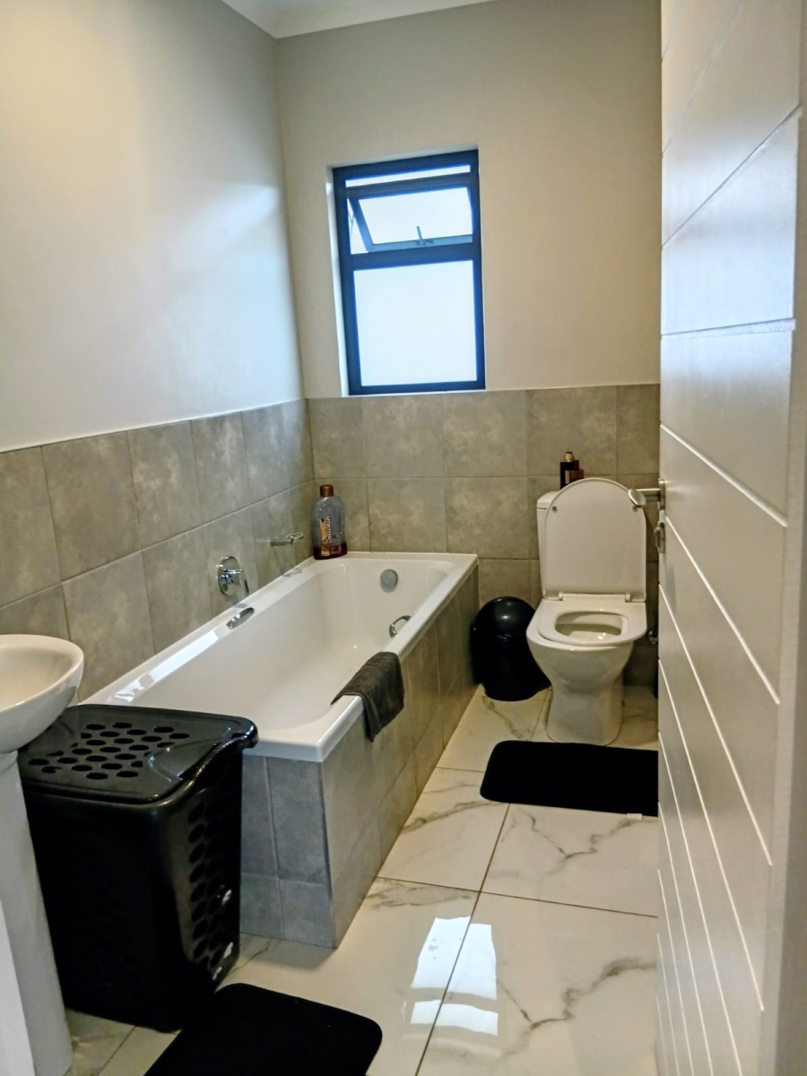 3 Bedroom Property for Sale in Kidds Beach Eastern Cape